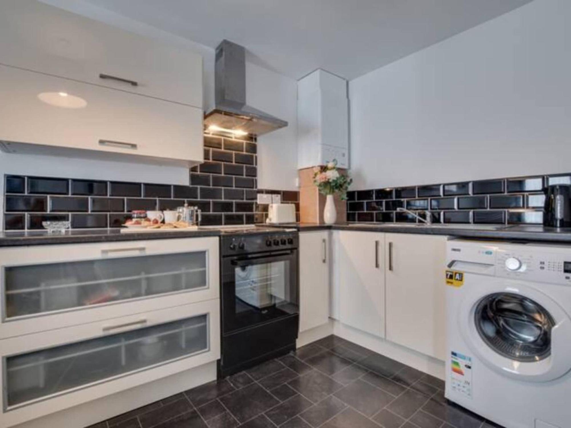 Cove Hideaway 1Bhk Apt 10 In Skinningrove Exterior photo